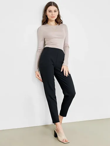 картинка БРЮКИ ЖЕНСКИЕ от магазина стильной одежды Mark Formelle