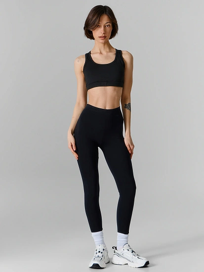 картинка Легинсы спортивные от магазина стильной одежды Mark Formelle