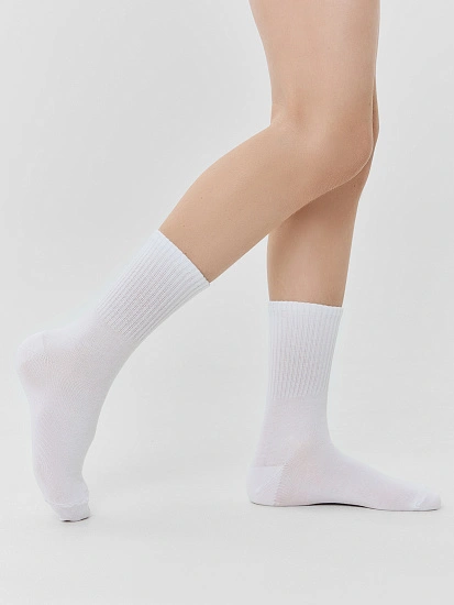 картинка Носки детские классические белые от известного бренда одежды для девочек Mark Formelle