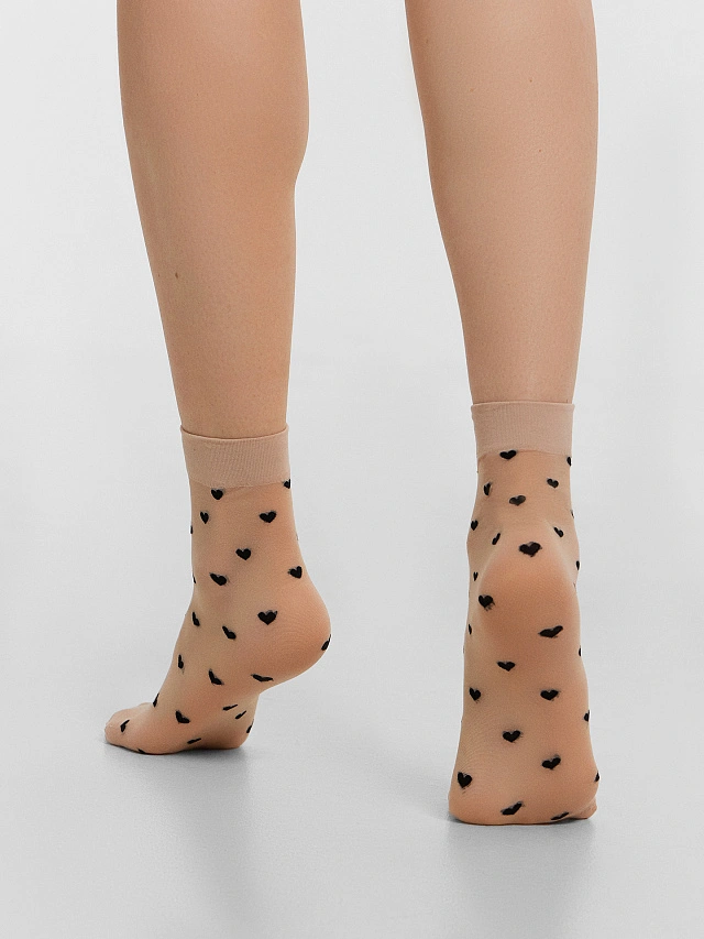 Женские высокие полиамидные носки в сердечко - 6