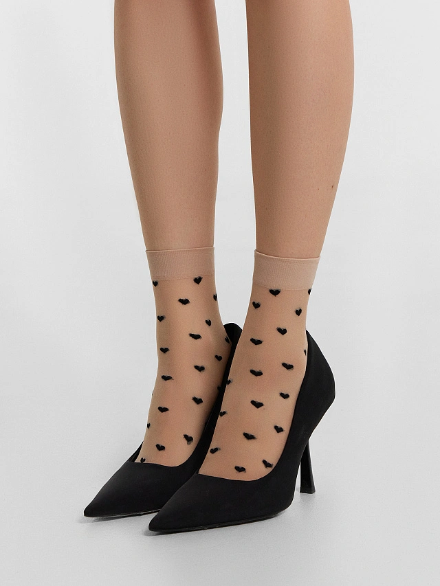 Женские высокие полиамидные носки в сердечко - 7