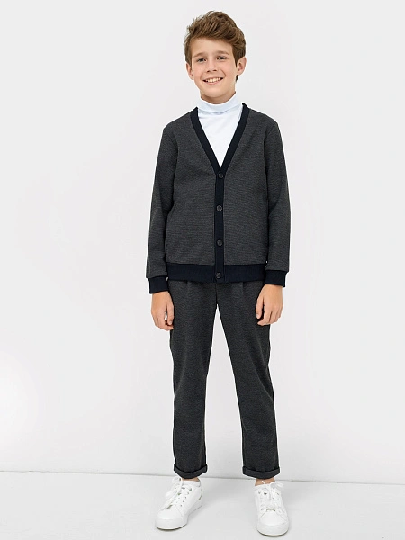 картинка Прямые брюки в серо-черную клетку для мальчиков  от магазина одежды для мальчиков от бренда Mark Formelle