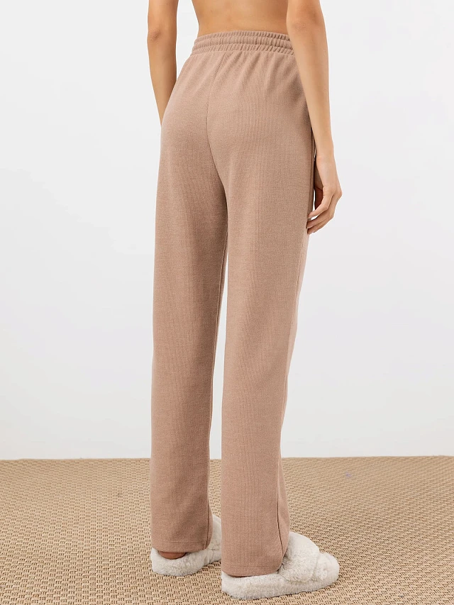 Однотонные брюки свободного силуэта в кофейном оттенке - 3