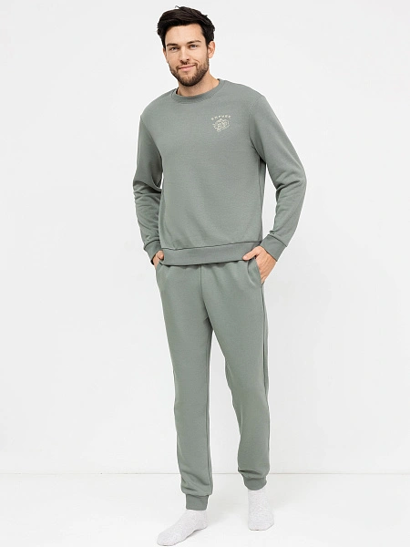картинка Теплый комплект (джемпер и брюки) в оттенке "хаки" от магазина мужской одежды Mark Formelle