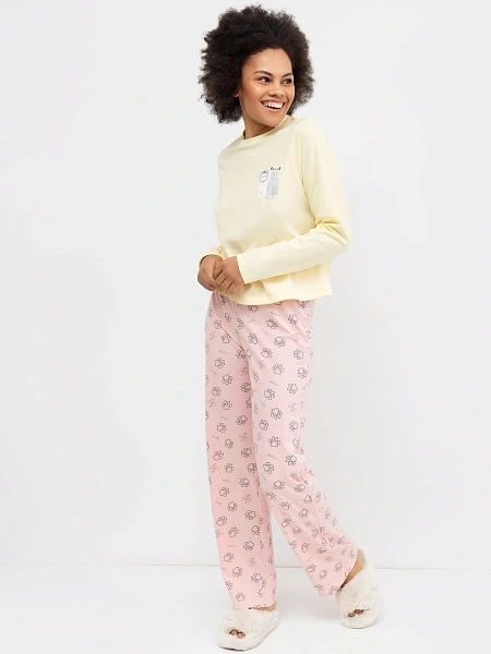 картинка Хлопковый комплект (желтый лонгслив и розовые брюки) с принтами от магазина стильной одежды Mark Formelle