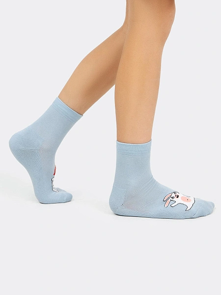 картинка Детские махровые носки в оттенке "туман" с зайчиком от известного бренда одежды для девочек Mark Formelle