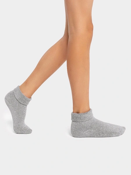 картинка Теплые детские носки в оттенке "серый меланж" от известного бренда одежды для девочек Mark Formelle