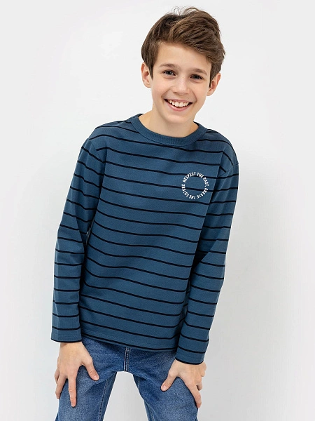 картинка Синий джемпер в черную полоску для мальчиков от магазина одежды для мальчиков от бренда Mark Formelle
