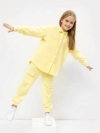 картинка Жакет для девочек в желтом цвете  от известного бренда одежды для девочек Mark Formelle