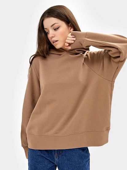 картинка Худи женское в коричневом цвете от магазина стильной одежды Mark Formelle