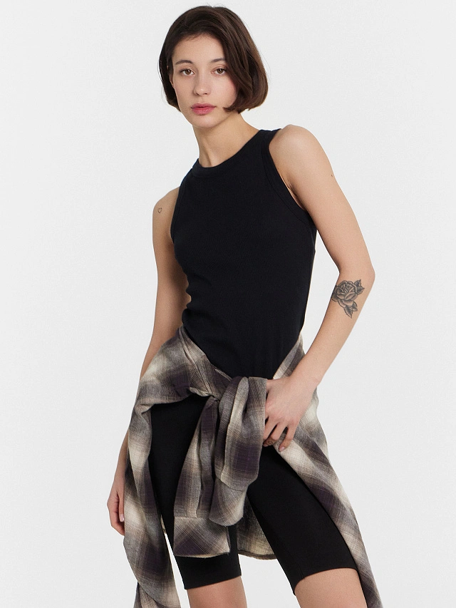 Топ женский в черном цвете - 4