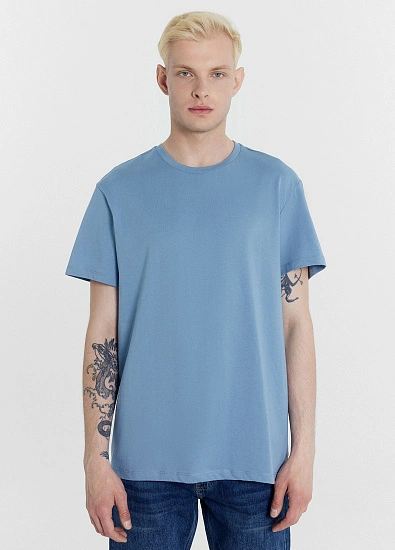 картинка Футболка мужская в голубом оттенке  от магазина мужской одежды Mark Formelle