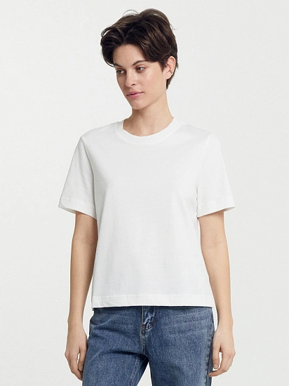 картинка Футболка женская белая от магазина стильной одежды Mark Formelle