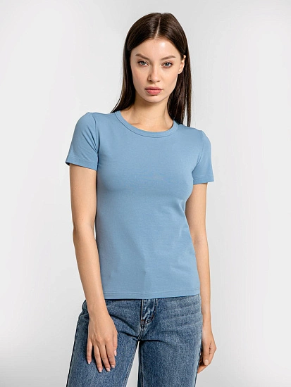 картинка Футболка женская в в туманно-голубом цвете от магазина стильной одежды Mark Formelle