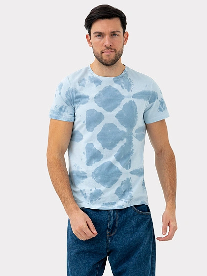 картинка Футболка мужская синяя в технике тай-дай от магазина мужской одежды Mark Formelle