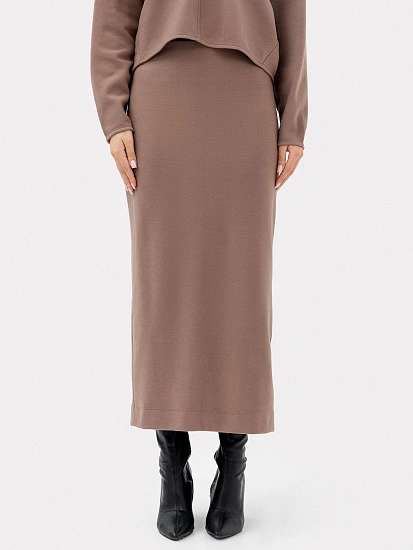 картинка Юбка женская миди в таупово-бежевом цвете от магазина стильной одежды Mark Formelle