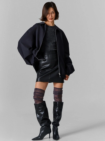 картинка Юбка женская мини черная из экокожи от магазина стильной одежды Mark Formelle