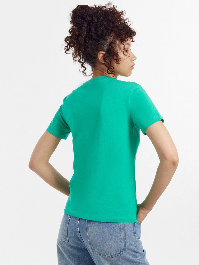 Футболка женская в зеленом цвете - 2