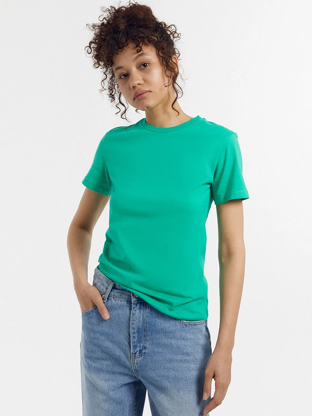 Футболка женская в зеленом цвете - 6