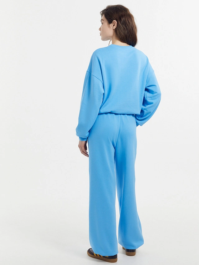 Свитшот женский лазурно-голубой с печатью - 4