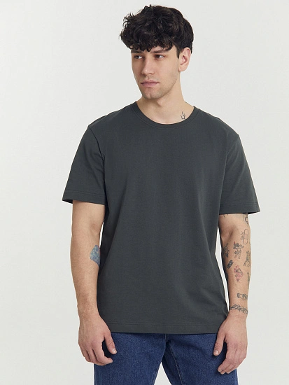 картинка Футболка мужская в зеленом цвете от магазина мужской одежды Mark Formelle