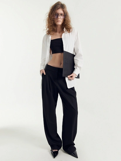 картинка Брюки женские в черном цвете  от магазина стильной одежды Mark Formelle