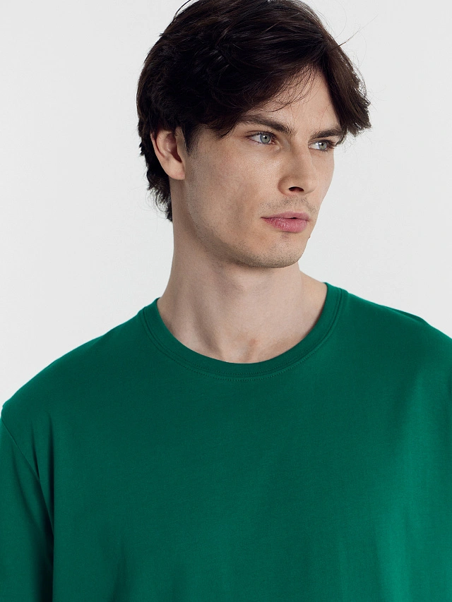 Футболка мужская в изумрудно-зеленом цвете - 5