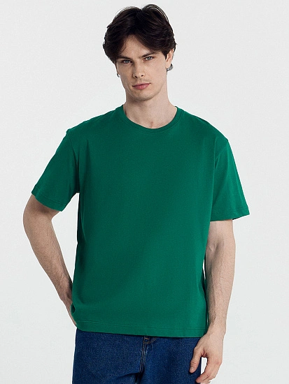 картинка Футболка мужская в изумрудно-зеленом цвете от магазина мужской одежды Mark Formelle