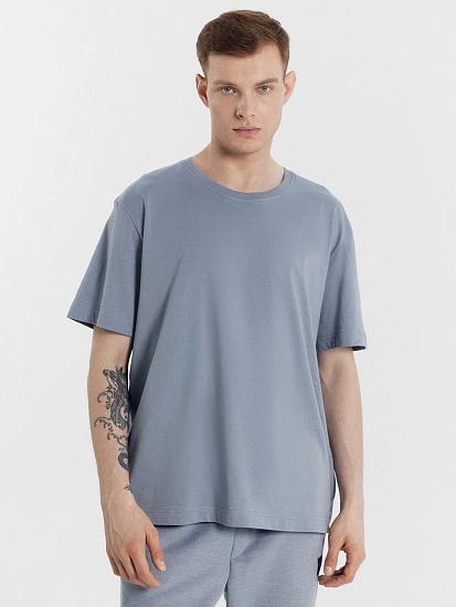 картинка Футболка мужская в сером цвете от магазина мужской одежды Mark Formelle