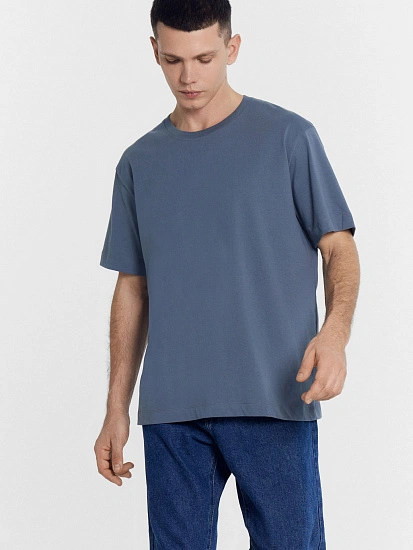 картинка Футболка мужская в сером цвете от магазина мужской одежды Mark Formelle