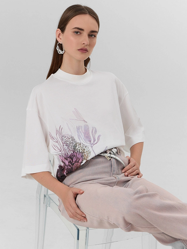 Футболка женская белая с печатью - 8