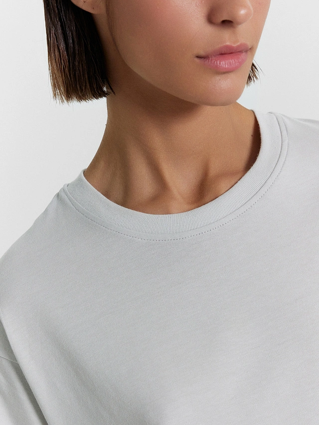 Футболка женская в сером цвете - 4