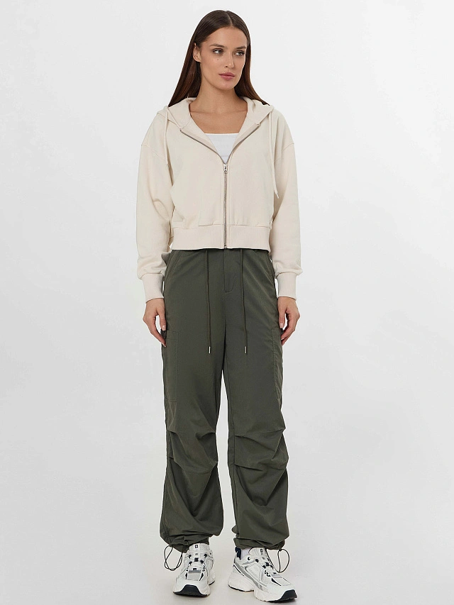 Брюки женские в цвете темный хаки - 5