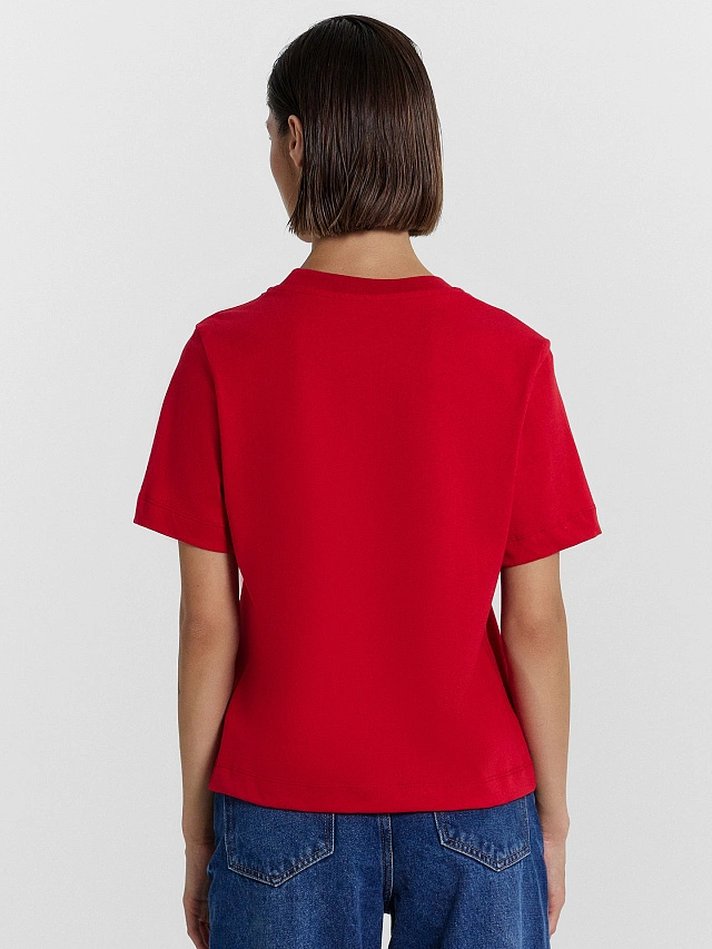 Футболка женская в красном цвете - 2