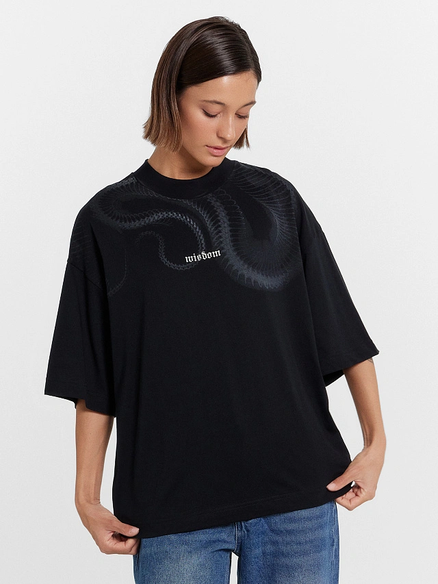 Футболка женская черная с печатью - 6