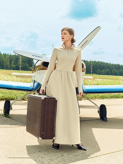 картинка Платье женское в пыльно-бежевом цвете  от магазина стильной одежды Mark Formelle