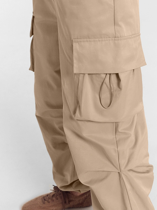 Брюки женские в пыльно-бежевом цвете - 6