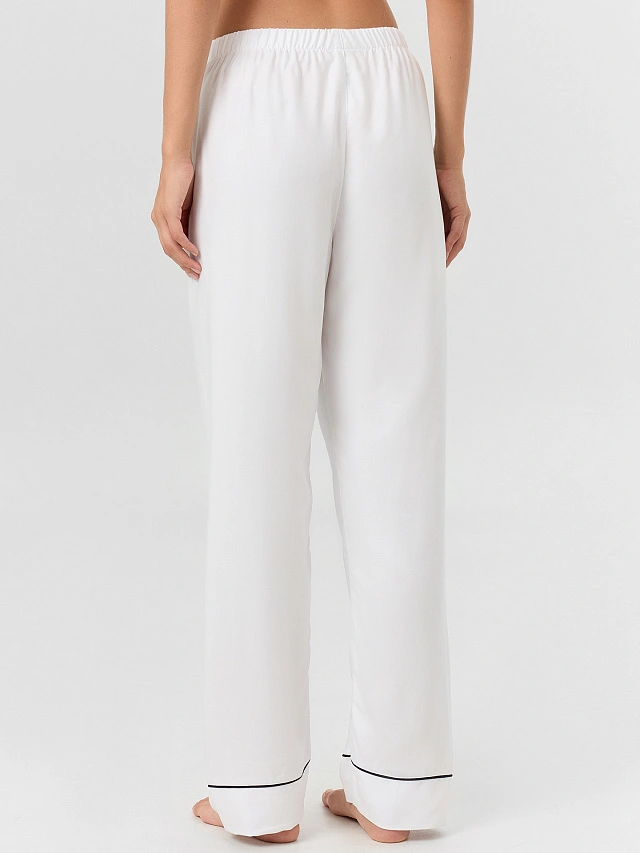 Комплект женский (жакет, брюки) в белом цвете - 6