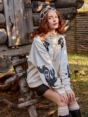 Худи женское кремовое с принтом из коллекции "жили-были"