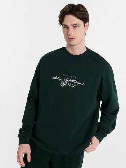 картинка Свитшот мужской зеленый с надписью  от магазина мужской одежды Mark Formelle
