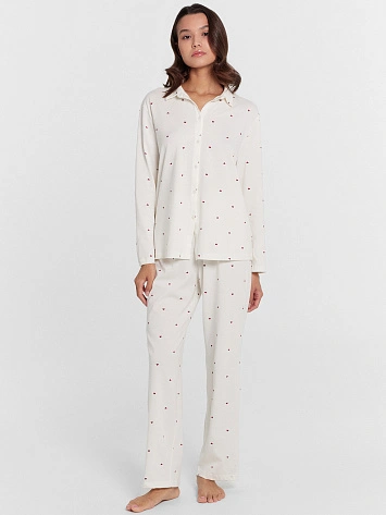 Пижама женская белая с принтом "сердечки"