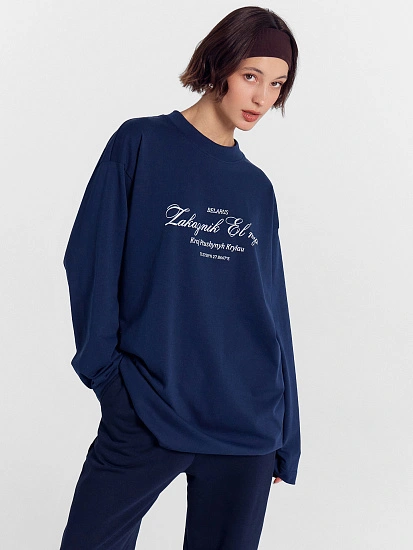 картинка Лонгслив женский синий из коллекции "Zakaзnik El’nya / Заказник Ельня" от магазина стильной одежды Mark Formelle