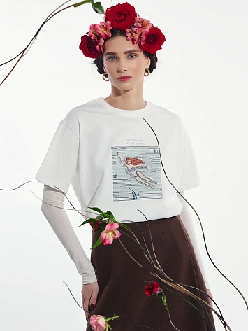 Футболка женская белая с принтом