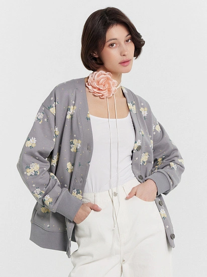 картинка Кардиган серый с цветочным принтом  от магазина стильной одежды Mark Formelle