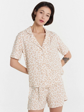 Пижама женская бежевая с леопардовым принтом