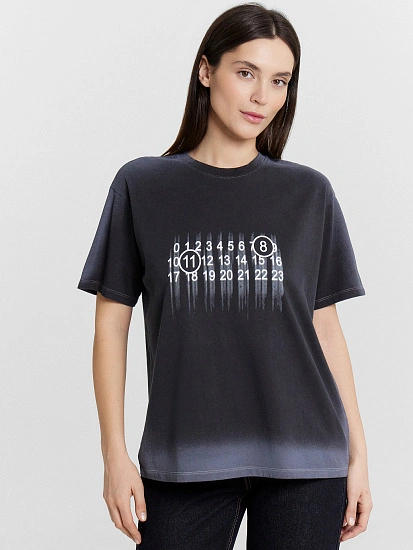 картинка Футболка женская серая с принтом  от магазина стильной одежды Mark Formelle