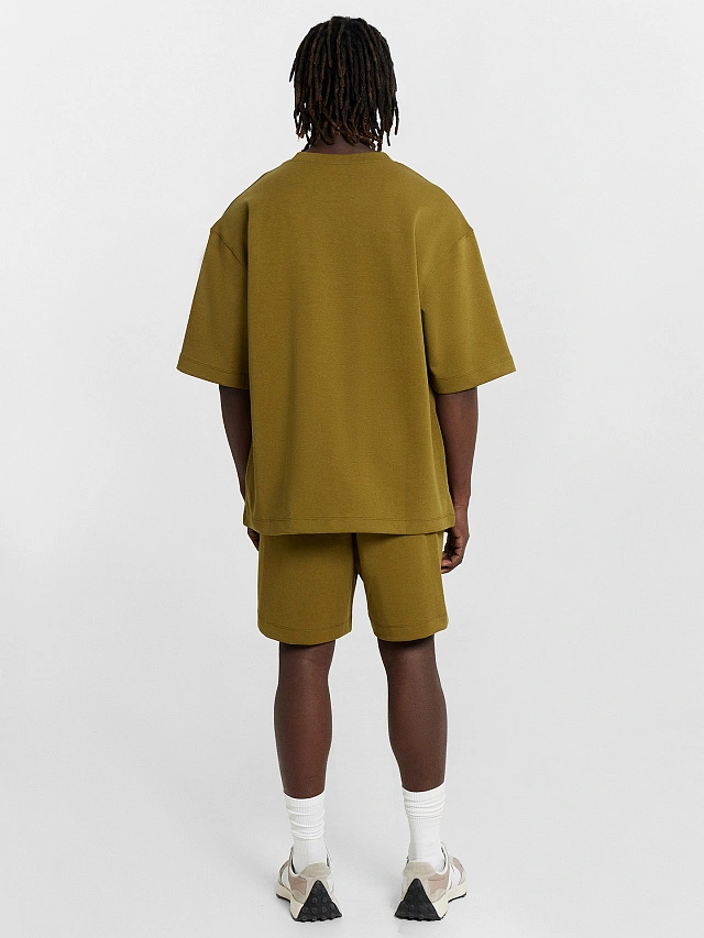 Комплект мужской хаки: футболка и шорты - 2
