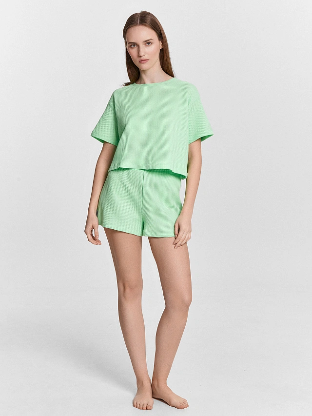 КОМПЛЕКТ ЖЕНСКИЙ (ФУТБОЛКА, ШОРТЫ) - 2