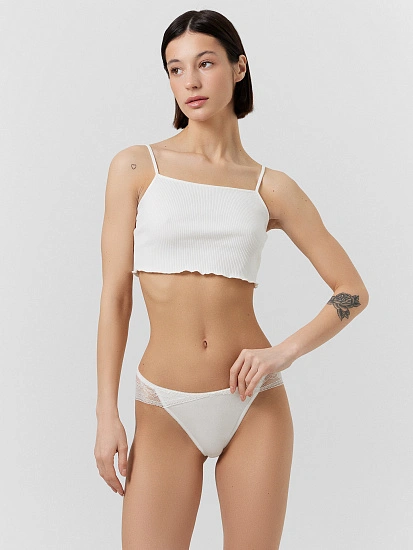 картинка Белые трусы слипы женские от магазина стильной одежды Mark Formelle