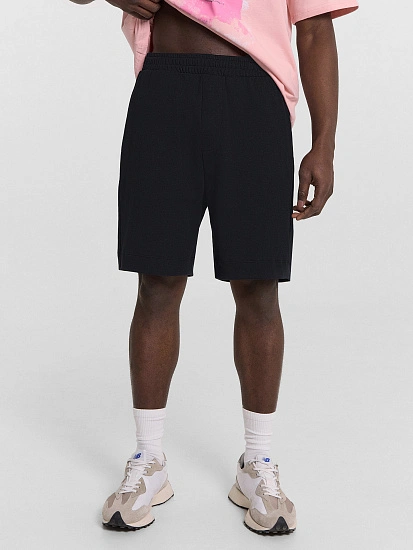 картинка Шорты мужские черные  от магазина мужской одежды Mark Formelle